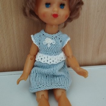 Раз цветочек, два цветочек, а на третьем паучок.