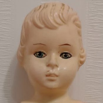 Пожалуйста, помогите опознать куколку!