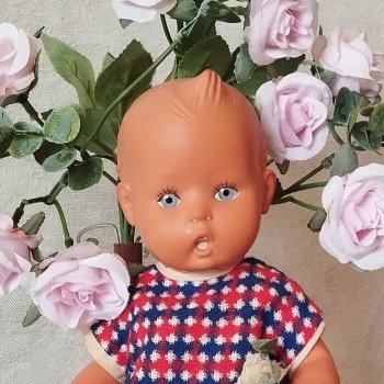 Малышка Мия и тайна платья в клеточку