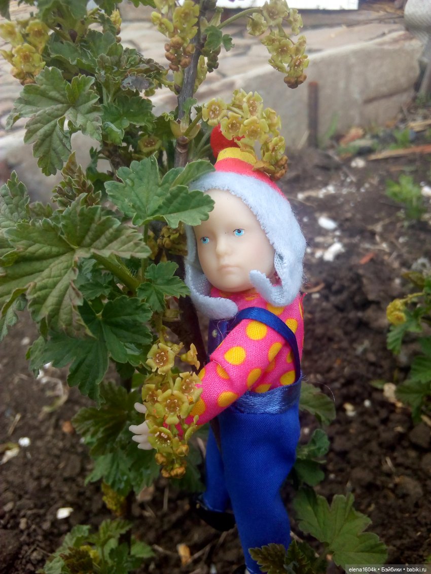 Прогулка с Машенькой и Сашенькой