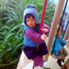 Прогулка на качельках