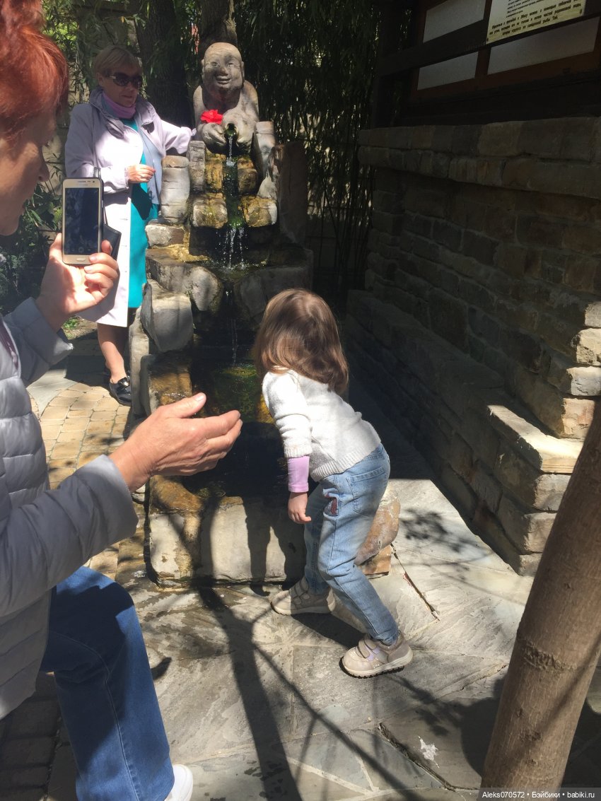 «Тот, кто хочет петь, всегда найдет песню!» (точнее, свинья везде грязь найдет)