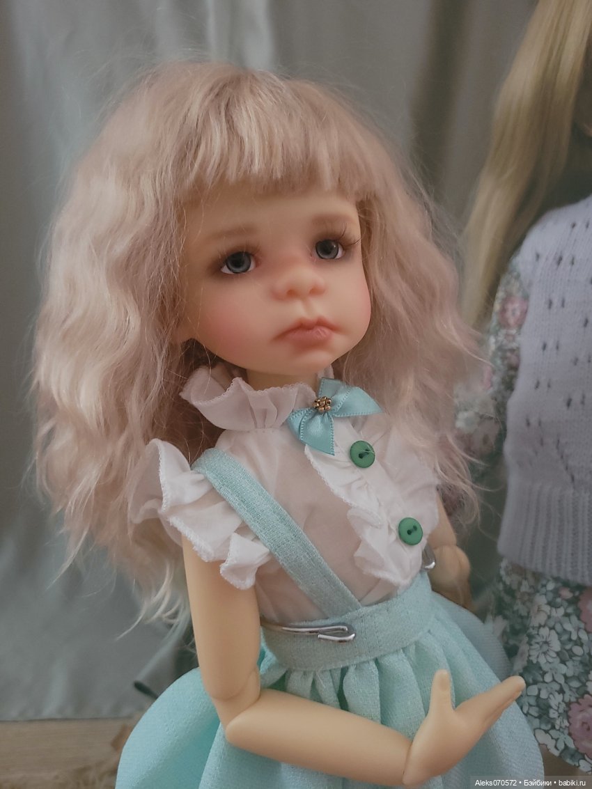 Мэнди Кайе Виггс . Одна и та же кукла БЖД и в фарфоре