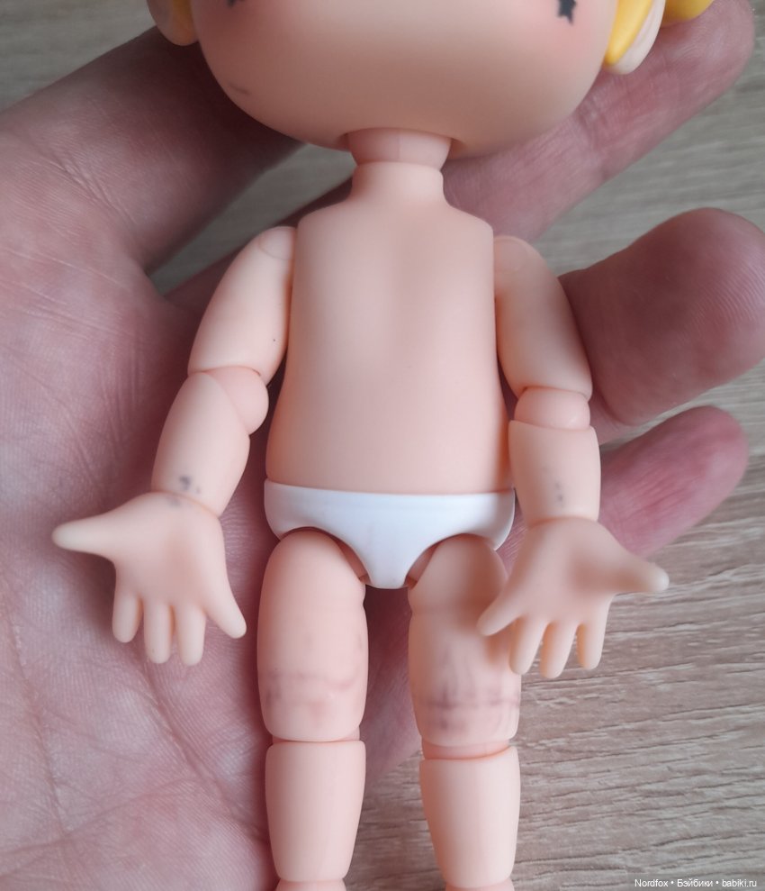 Molly Фокусница от Pop mart (фото 2)