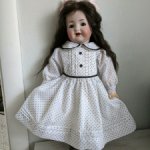 Платье в горошек для антикварной или винтажной куклы