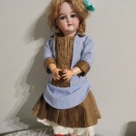 Платье для антикварной куклы