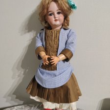 Платье для антикварной куклы