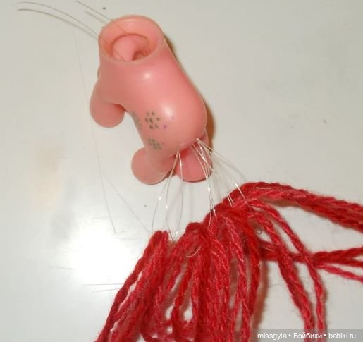 промазать клеем