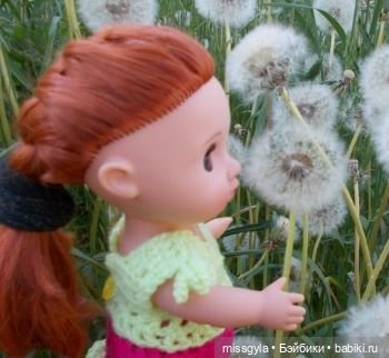 Соня в одуванчиках