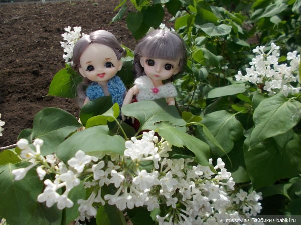 Саяна и Надин