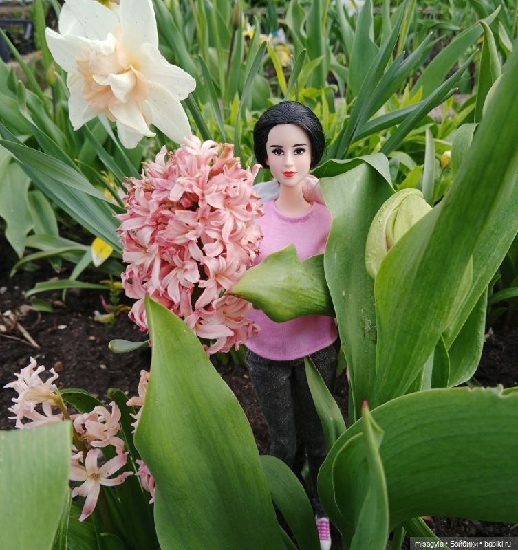 Весенние прогулки. Ким и Аяна (фото 2)