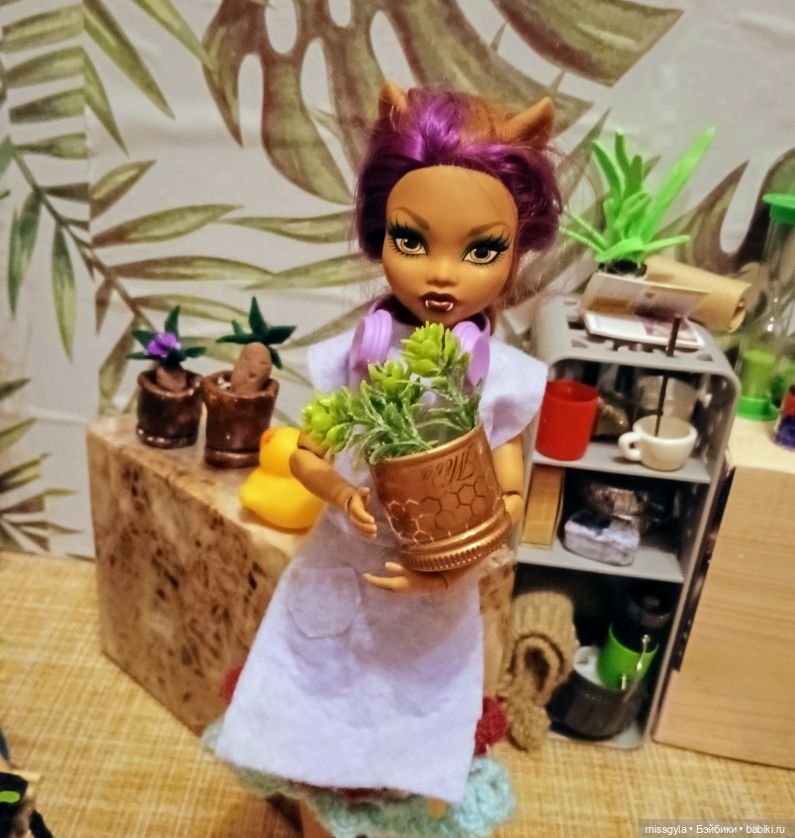 Урок травологии и... пения мандрагор 🌿