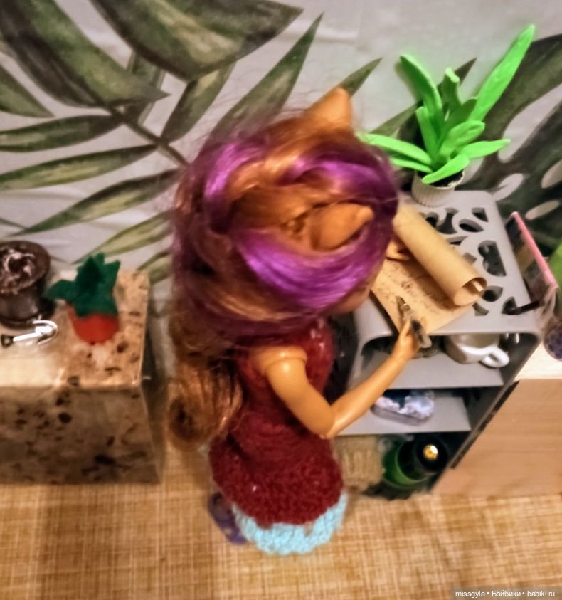 Урок травологии и... пения мандрагор 🌿 (фото 3)