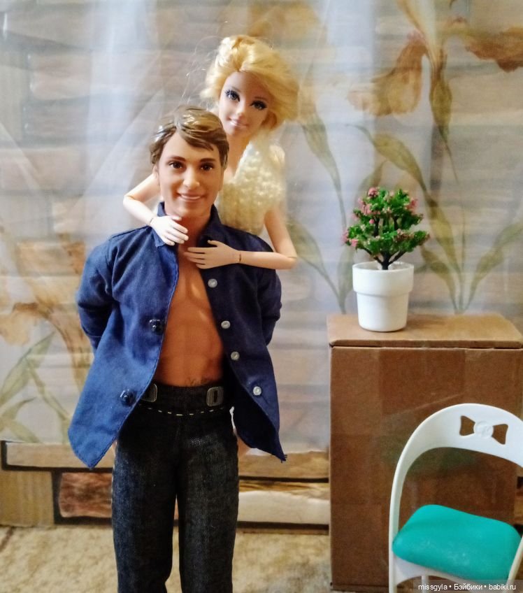 Международный День Семьи — Коллекции игровых кукол (Playline): фото полок (фото 4)