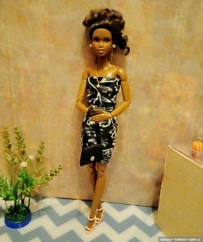 С Днём Сапожника👟👠 — Коллекции игровых кукол (Playline): фото полок