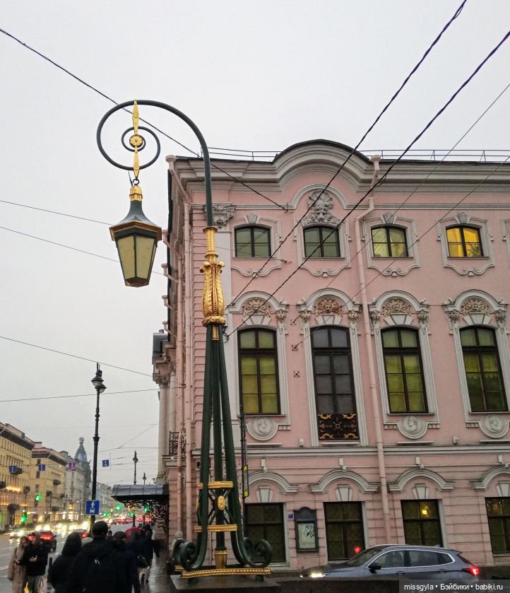 Санкт-Петербург. Встречи, мосты и тюльпаны