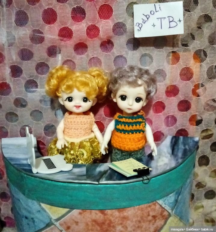 Телестудия "Baboli-TV". За кадром