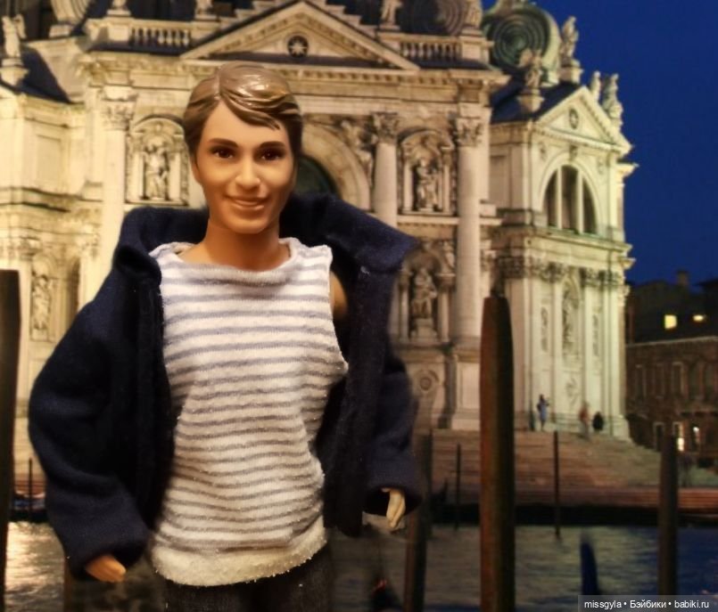 Картинки из альбома — Коллекции игровых кукол (Playline): фото полок