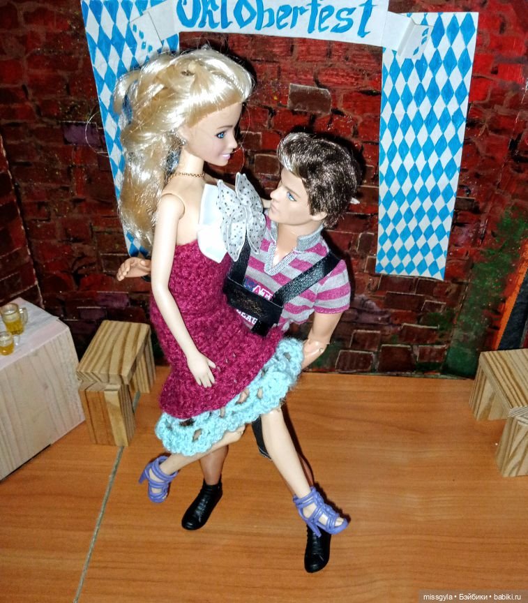 Наши на Октоберфесте- 25 — Кукольный Октоберфест: осенний фестиваль и народные гуляния
