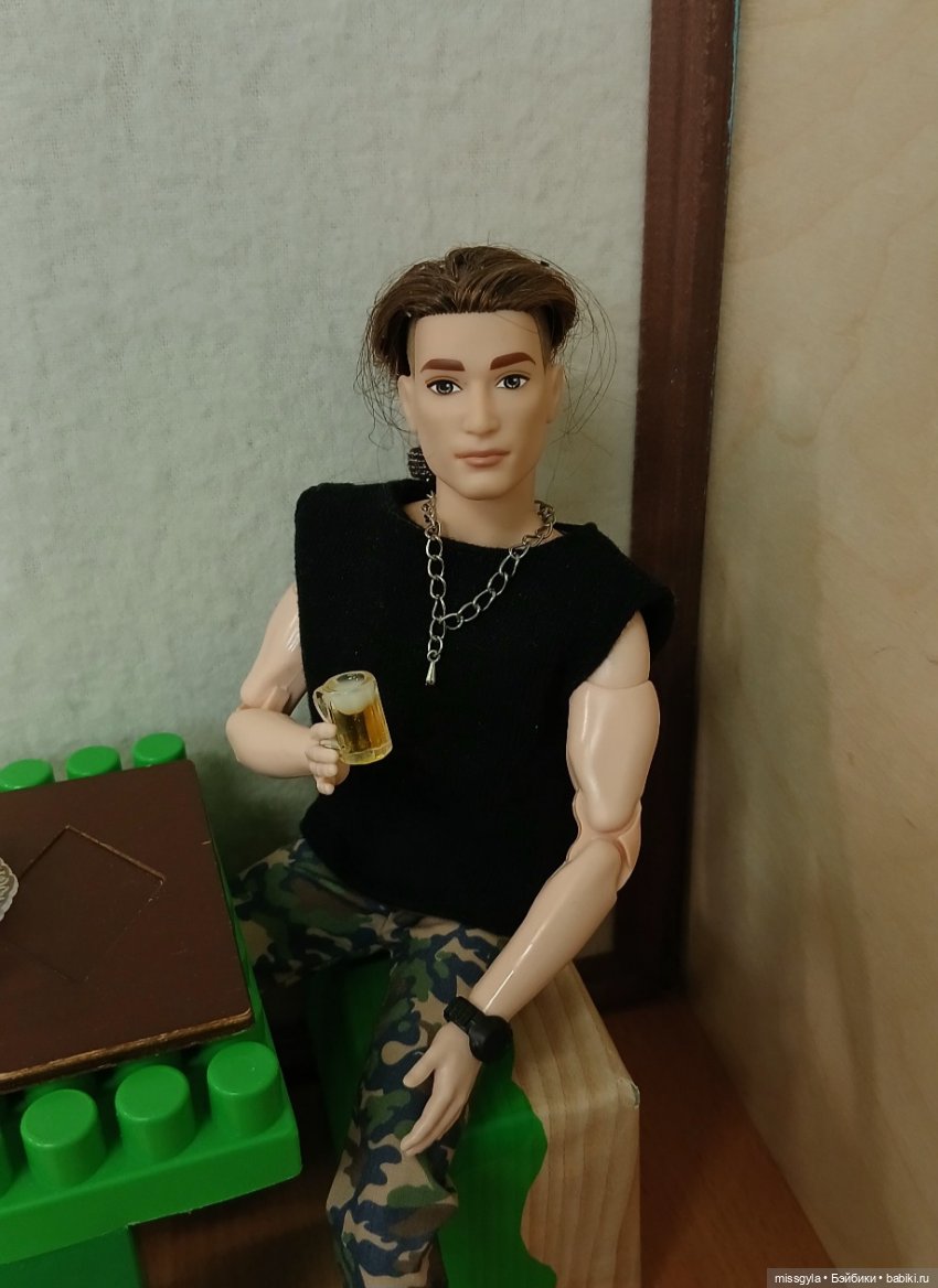 Морпехи... (Своих не бросаем)