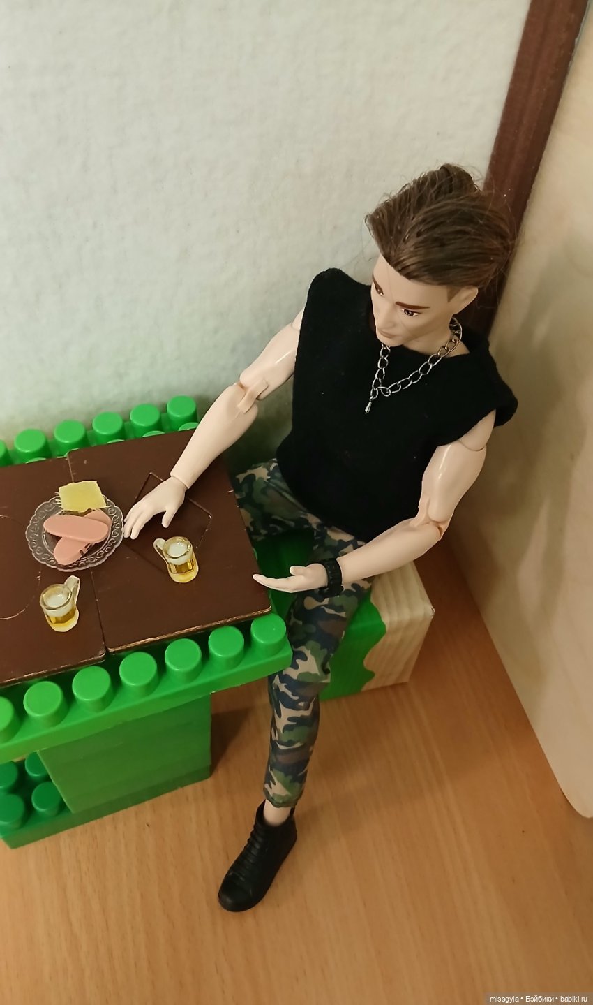 Морпехи... (Своих не бросаем)