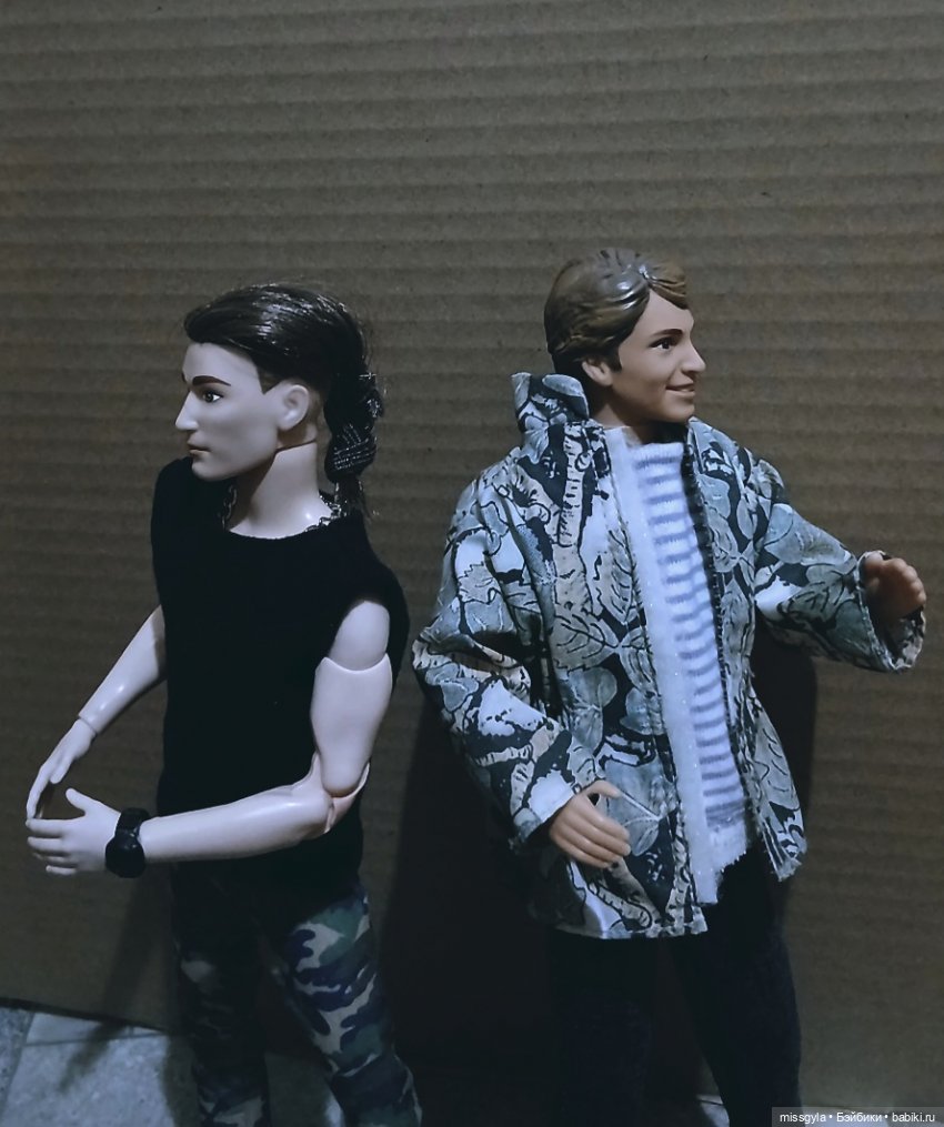 Морпехи... (Своих не бросаем)