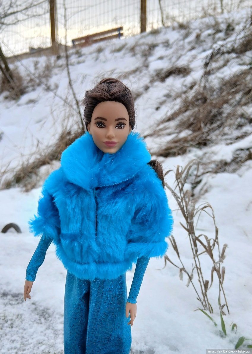Снег кружится (Селеста) — Куклы Barbie (Барби): Looks (фото 4)