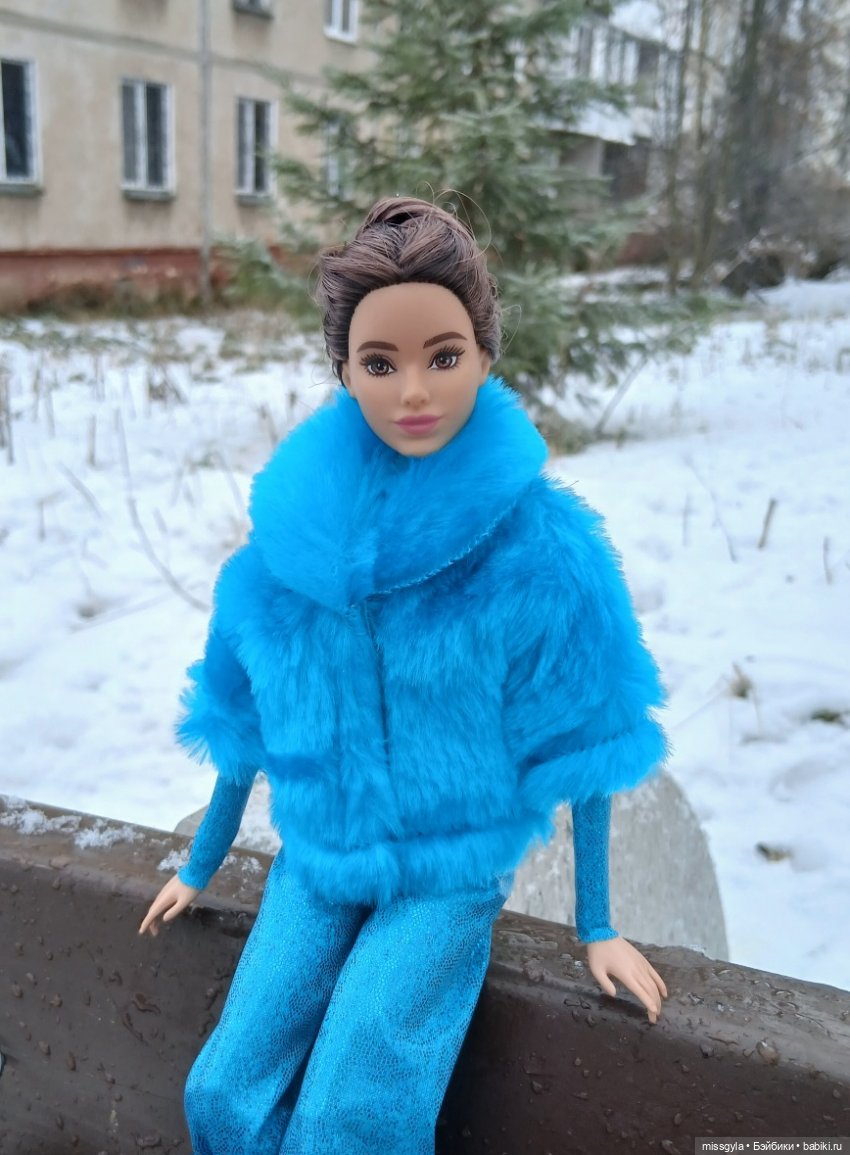 Снег кружится (Селеста) — Куклы Barbie (Барби): Looks (фото 2)