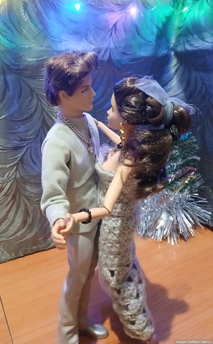 Когда часы двенадцать бьют