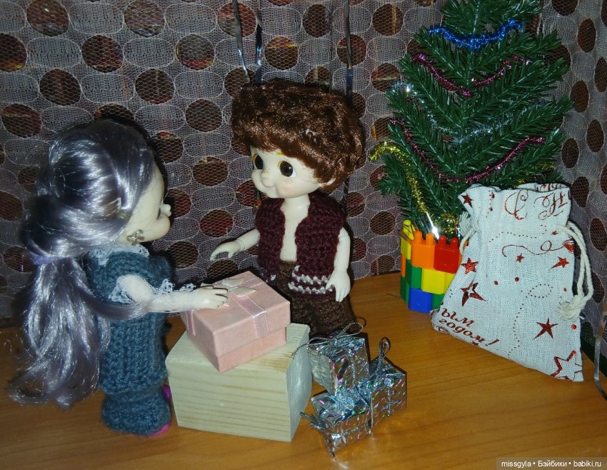 ФотоЧетверг. Подарок из-под ёлки 🎁 | Бэйбики ФотоЧетверг. Подарок из-под ёлки 🎁 (фото 2)