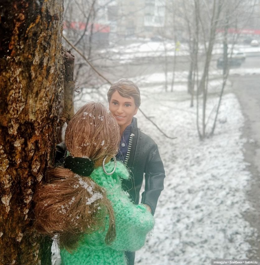 6 лет. Полёт нормальный — Коллекции игровых кукол (Playline): фото полок