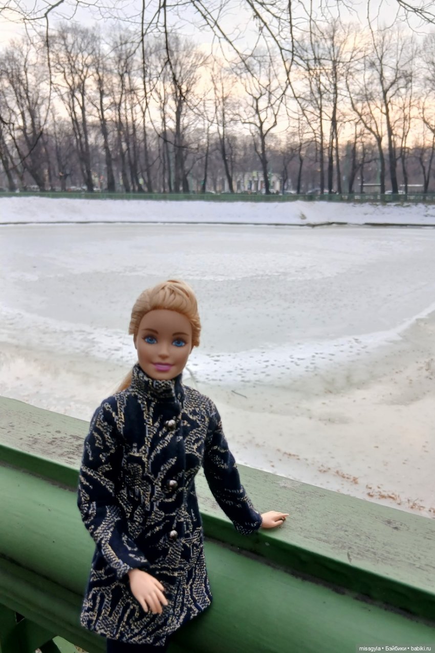 И в Летний сад гулять водил