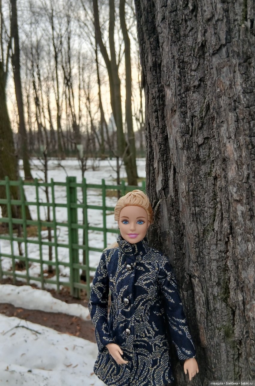 И в Летний сад гулять водил