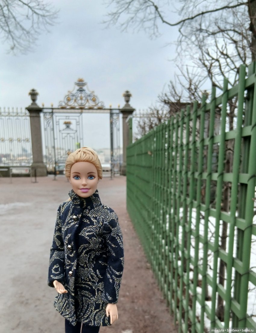 И в Летний сад гулять водил