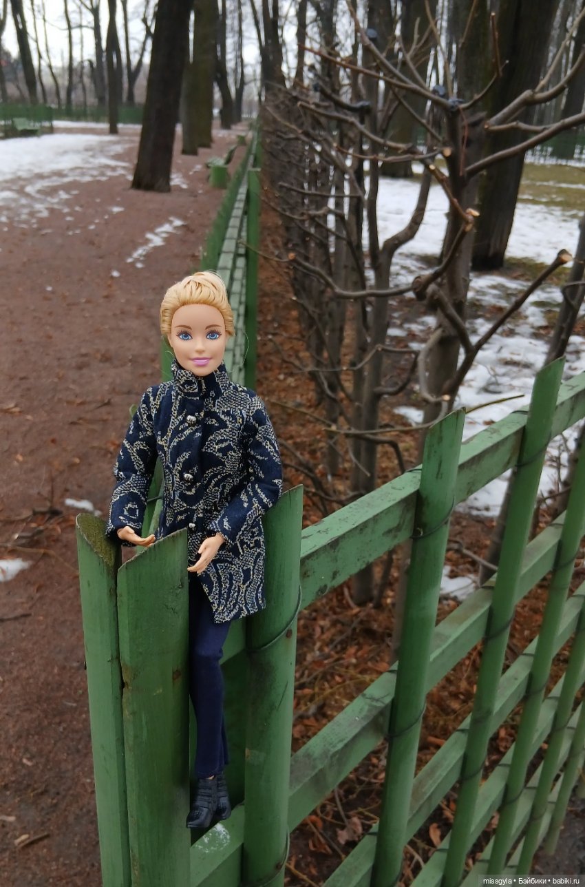 И в Летний сад гулять водил