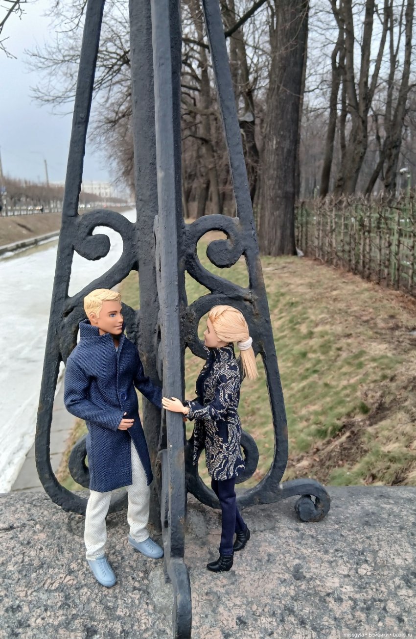 И в Летний сад гулять водил