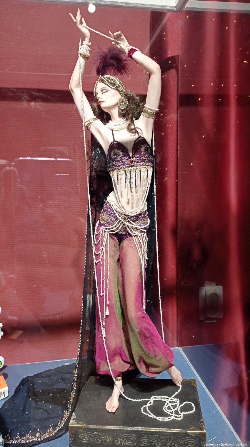 Я поведу тебя в музей! Выставка авторских кукол - часть 1