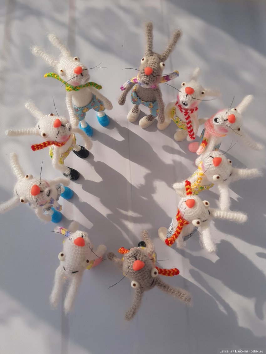 Зайцы удивляйцы — Вязаные игрушки и амигуруми: крючком (фото 2)