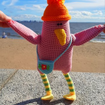 Вязаная игрушка Себастьян