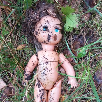 Не смогла пройти мимо страждущей кукольной души