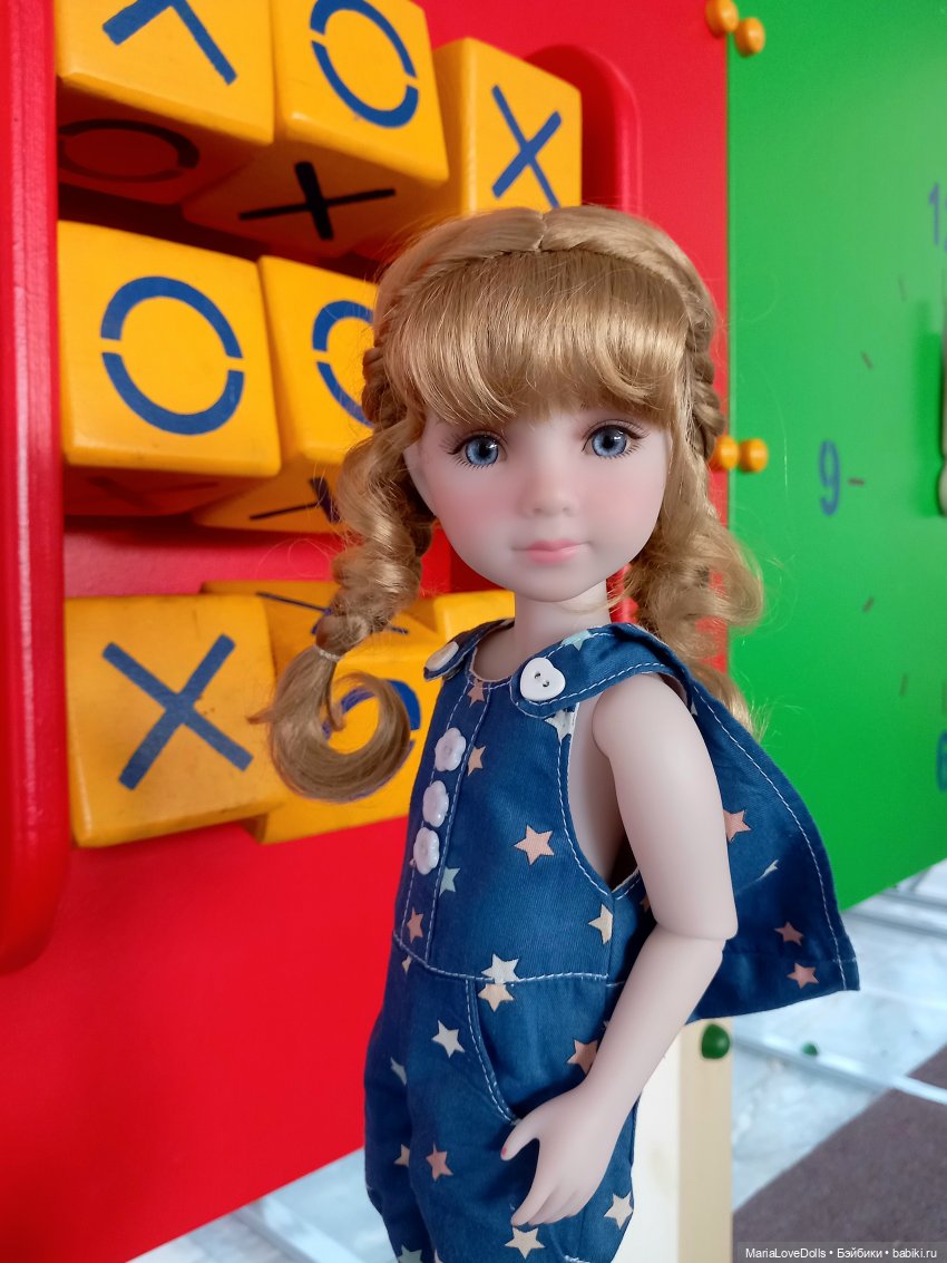 В ожидании поезда — Куклы Ruby Red (Руби Ред) Fashion Friends: Siblies