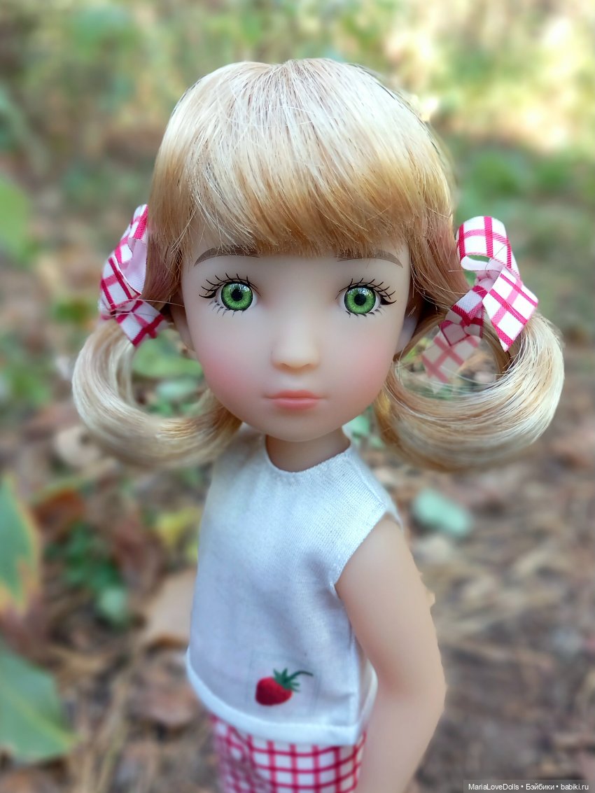 Малышка победы — Куклы Ruby Red (Руби Ред) Fashion Friends: Siblies (фото 2)