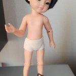 Испанский красавчик Лео на шарнирном фабричном теле с наклонной головой