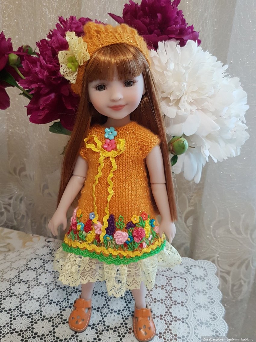 Пионовые куколки — Куклы Ruby Red (Руби Ред) Fashion Friends: Siblies