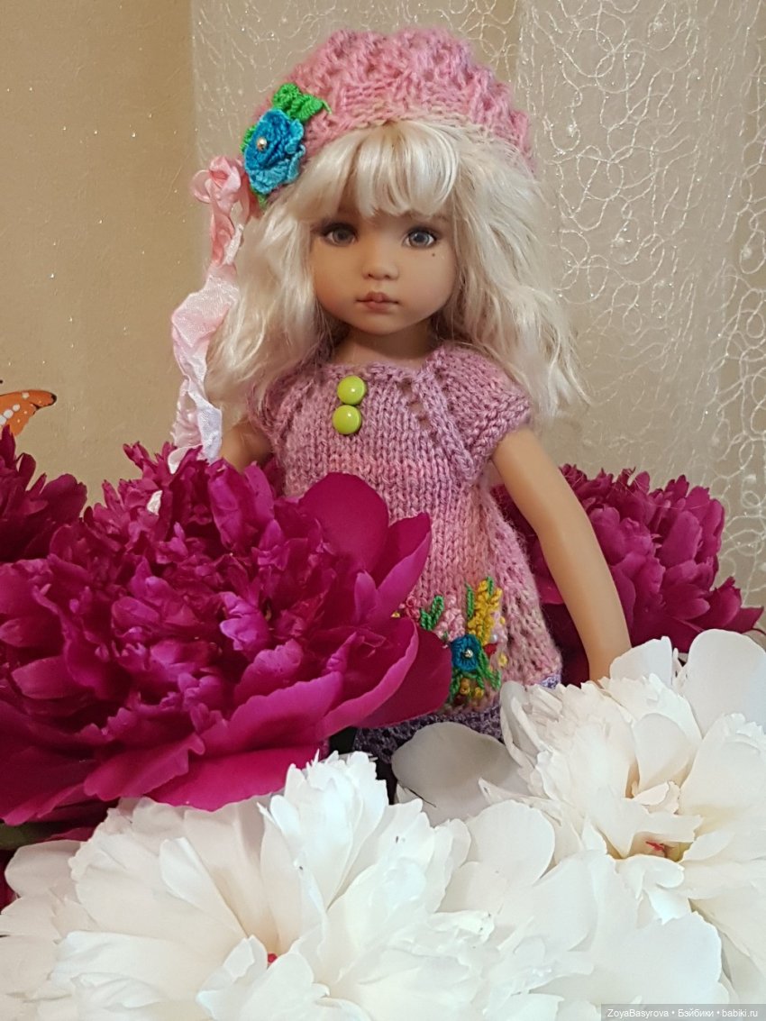 Пионовые куколки — Куклы Ruby Red (Руби Ред) Fashion Friends: Siblies (фото 7)