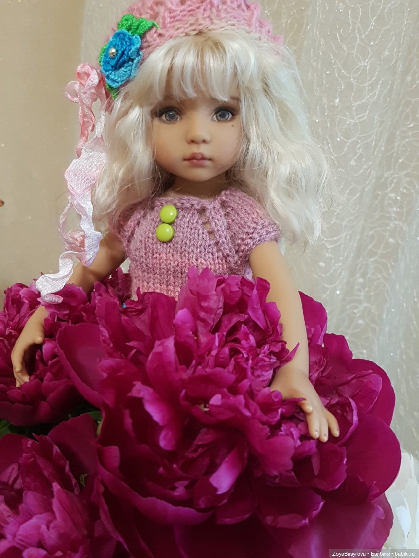 Пионовые куколки — Куклы Ruby Red (Руби Ред) Fashion Friends: Siblies (фото 8)