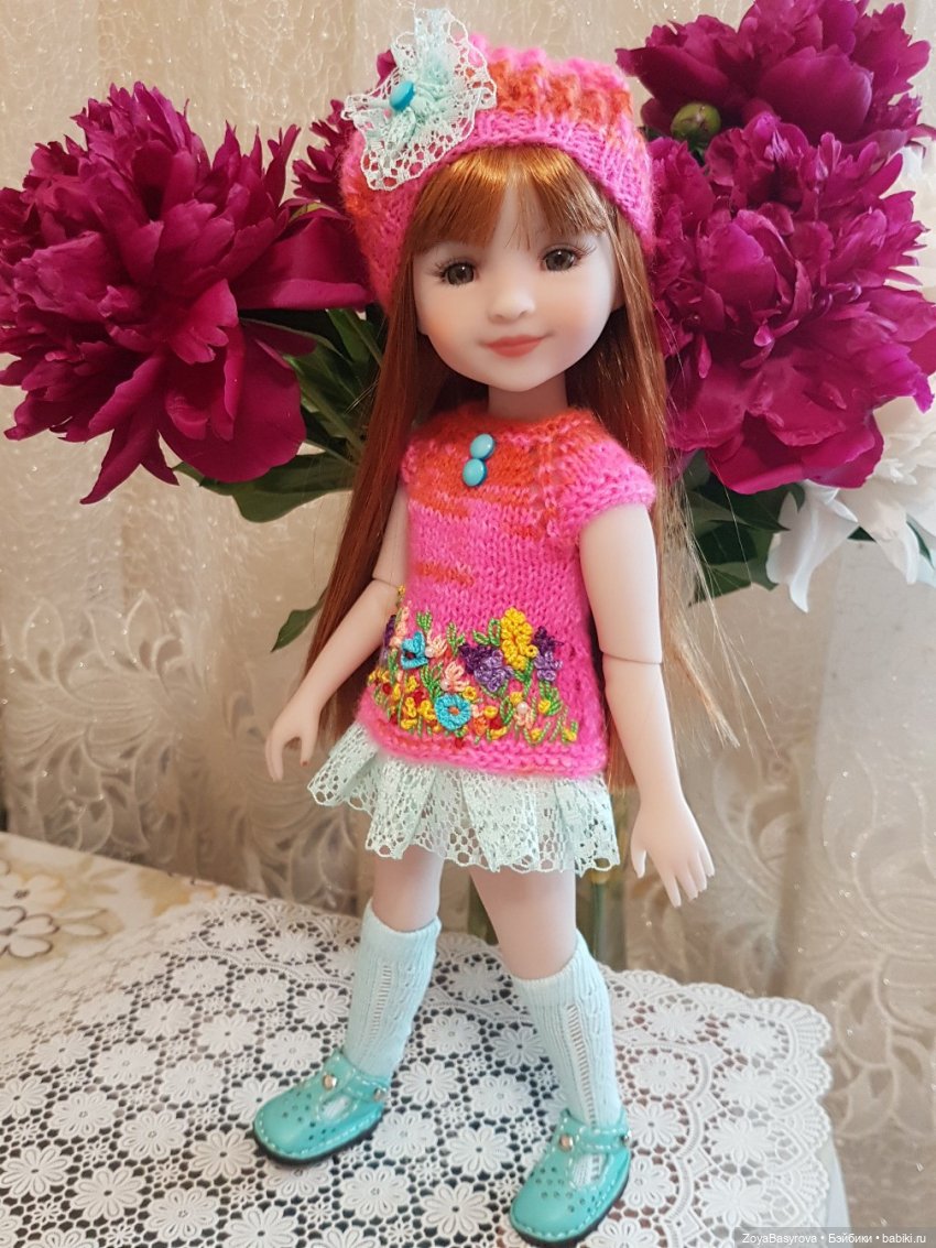 Пионовые куколки — Куклы Ruby Red (Руби Ред) Fashion Friends: Siblies