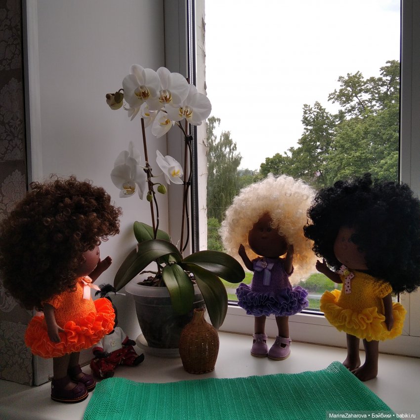 А ВОТ И МЫ — Куклы Nines d'Onil (Нинес): Миа (Mia)