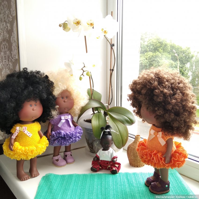 А ВОТ И МЫ — Куклы Nines d'Onil (Нинес): Миа (Mia)