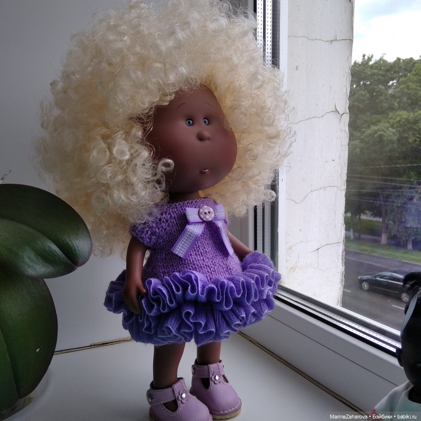 А ВОТ И МЫ — Куклы Nines d'Onil (Нинес): Миа (Mia) (фото 3)